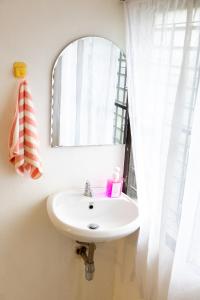 TRANSIT Donmueang Airport HOSTEL