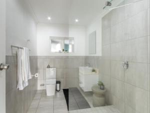 Martinique at Beachfront Apartment in Shakas Rock