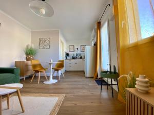 Studio pour deux avec terrasse aux portes de la Camargue