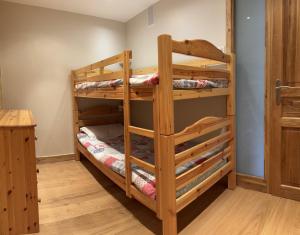 LES MOUTIERES 3 étoiles - 46m2, SKIS AUX PIEDS, 6 pers TIGNES