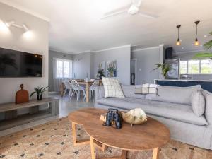 Martinique at Beachfront Apartment in Shakas Rock