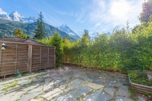 Appartements La Grande Savoyarde : Appartement 3 Chambres avec Vue sur la Montagne