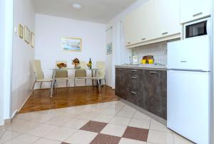 Apartments Kremenici