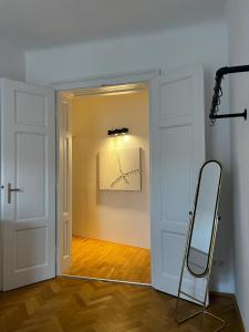 Old Town Vibe & Wave