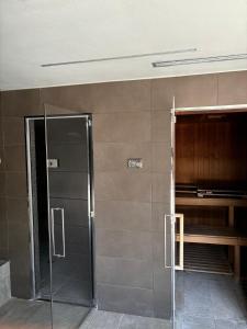 Luna Gym & Pool Exclusive Apartment