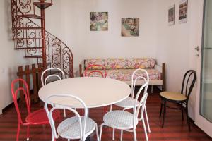 M104 - Marcelli, villetta con giardino a 100 mt dal mare