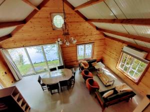 Huisje aan het water