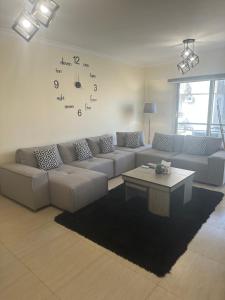 Luxury apartment in Sheikh Zayed