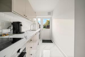 2 Bed Luxury Parking and Garden - Close to Heathrow