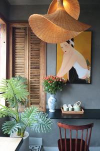 Indochine Rooftop room with balcony and ancient street view, 3 to Beer Street Tạ Hiện