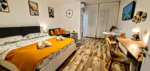 The Yellow King - Luxurious Apartment