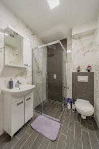 Hemingway Belgrade Apartment