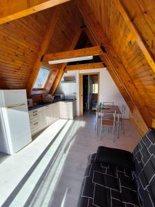 Petit chalet avec terrasse