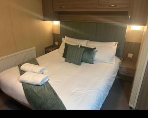 Luxurious 2 Bedroom Caravan