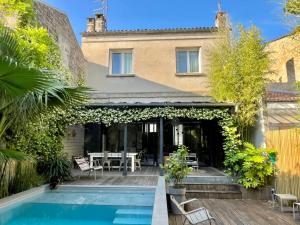 Family house Bordeaux centre, pool, garden, air conditioning