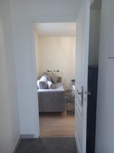 Chambre privée Sdb kitchenette proche de Paris