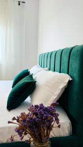 Urban Serenity City Skyline Premium - Blloku