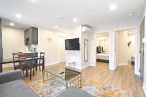 Glamorous 3BDR Heart of Plateau A