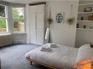 Lovely one bed apartment with garden