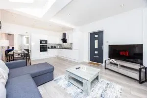 Modern 3 Bedroom Apartment with Ensuite - 北阿克顿