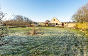 Lovely Home In Hurup Thy With Wifi