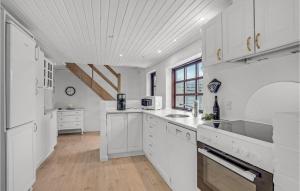 Lovely Home In Hurup Thy With Wifi