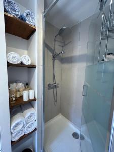 Appartements Biot - Place des Arcades : photos des chambres