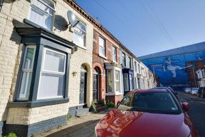 Stay With Alexandra 2 Free Parking - high speed Free Wifi close to stadiums