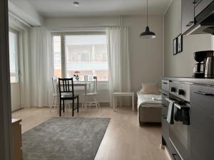Suite Apartment HILLA near main city spots, on-Street Car parking, WiFi, 3BEDS