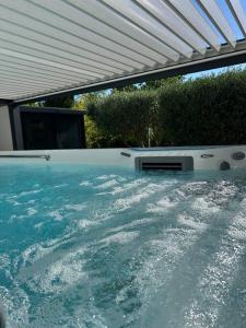 Appartements Aloha Studio &SPA en bordure de garrigue : photos des chambres