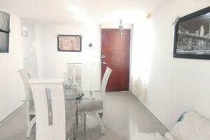 En el Danubio, cerca a todo