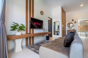 The Peak - 2BR Luxury Hill Villa Nusa Dua