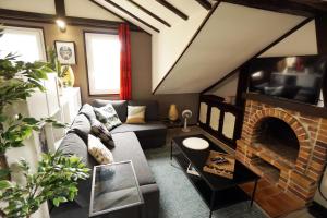 Studio "Sous les Toits" - Charmant et calme - Gare et Tram à 4 min