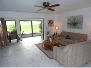 Beautiful and big house at Arcadia - Cleveland