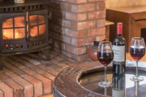 Spacious Home, 6 large bedrooms, full sky package, sleeps 14