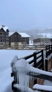 appartement rénové au pied des pistes - 里苏尔