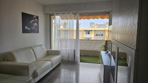 Studio agreable avec parking privé