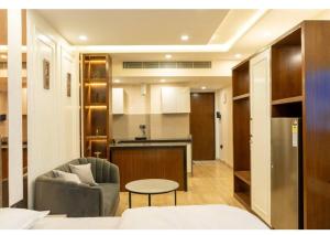 Luxury studio apartment