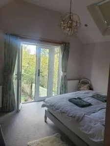 Ensuite spacious and private room - Helmdon