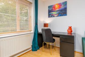 Central Coventry Flat Free Parking Sleeps 6