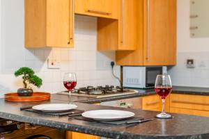 Central Coventry Flat Free Parking Sleeps 6