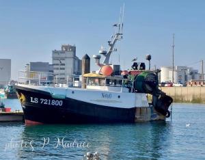 Louez Notre Bateau Immobilisé !