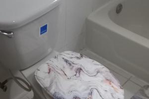 House - Sleeps 6 - Patio - Parking