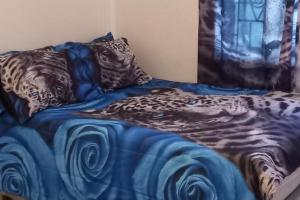 House - Sleeps 6 - Patio - Parking