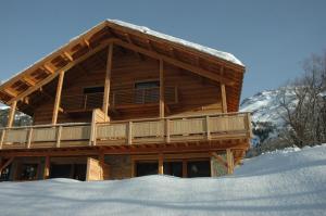 Appartements Chalet Prestige cheminee vue excep serrechevalierholidays : photos des chambres