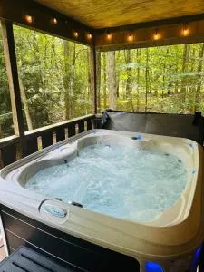 Pocono Chalet - Hot Tub - Game Room - Towamensing Trails