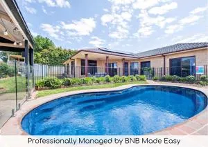 Lakeside Retreat - Pool, Close to Zoo & Golf Club - Narromine