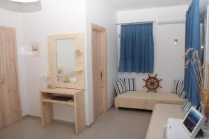 Villa Meltemi Irakleia-Island Greece