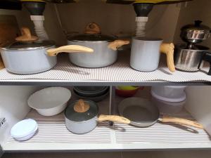 Flat com dois quartos na praia do Cabo Branco - climatizado e completo