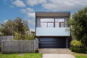 Maison Du Rocher - Meaby Street - Sleeps 6 - Pets - Bellbrae